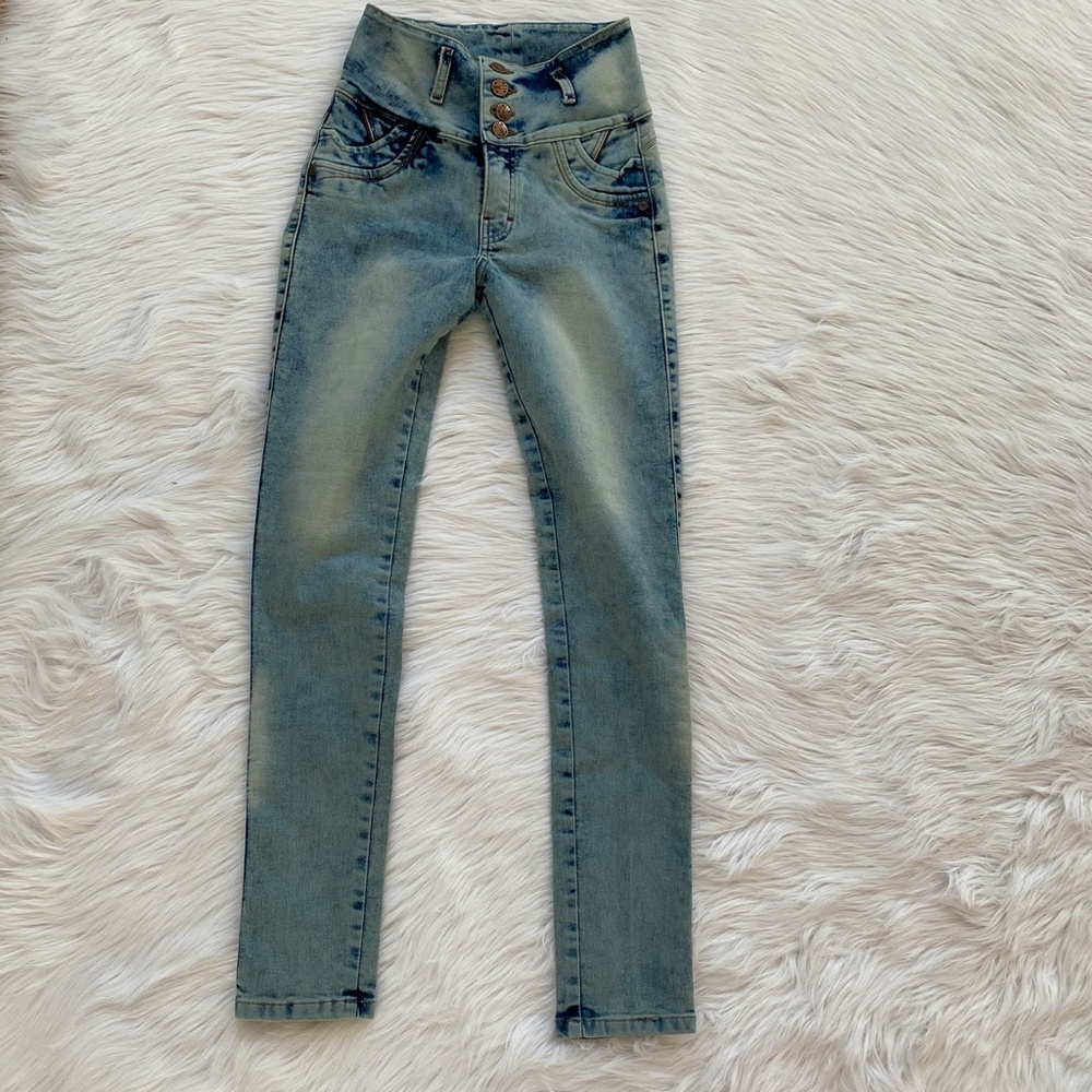 High wasted, shaping skinny jeans,
